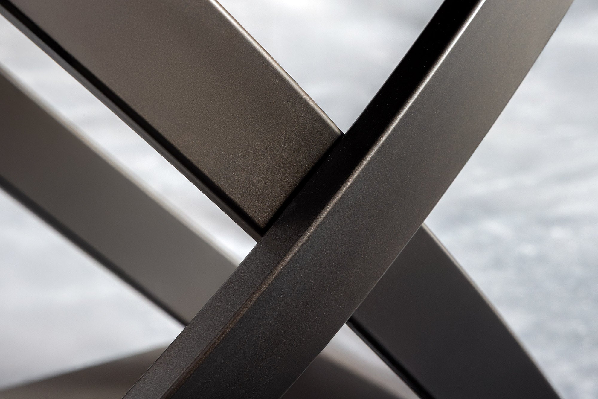 Table à manger extensible INCEPTION 130-190cm rouille ovale céramique structure bronze