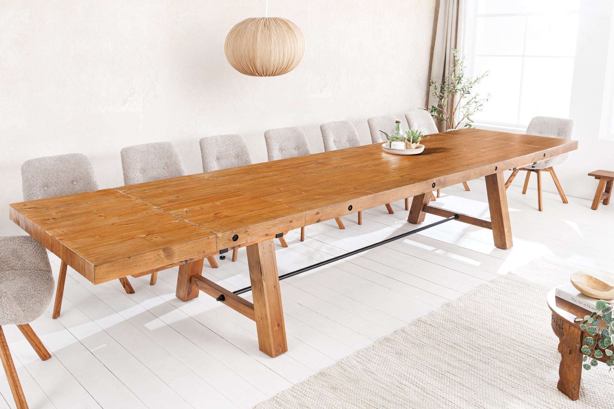 Table à manger massive FINCA 300-400cm vintage marron extensible en bois de pin recyclé