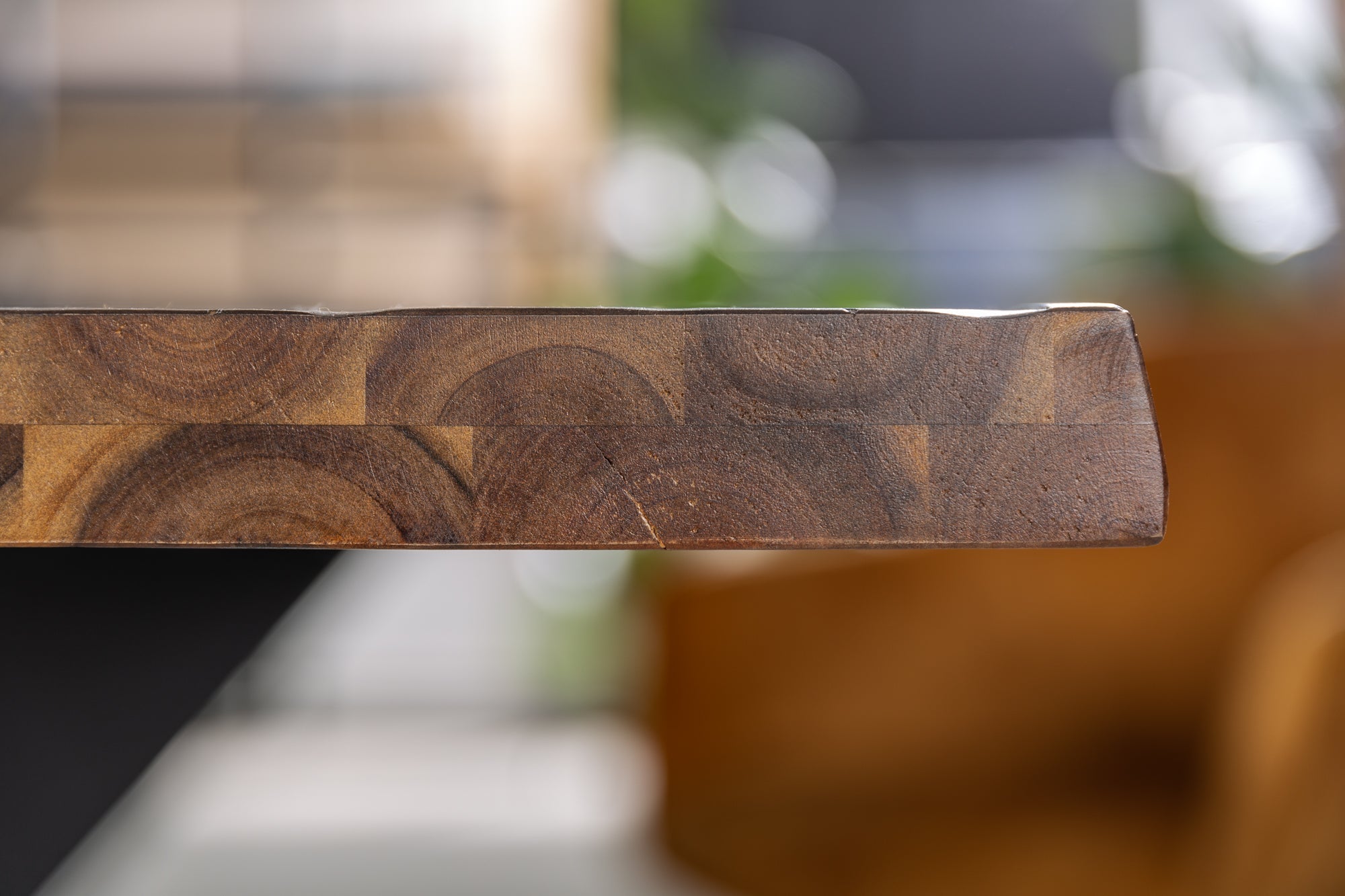GENESIS VINTAGE Mesa de comedor maciza de 200 cm en madera de acacia marrón y marco en X negro con borde de árbol