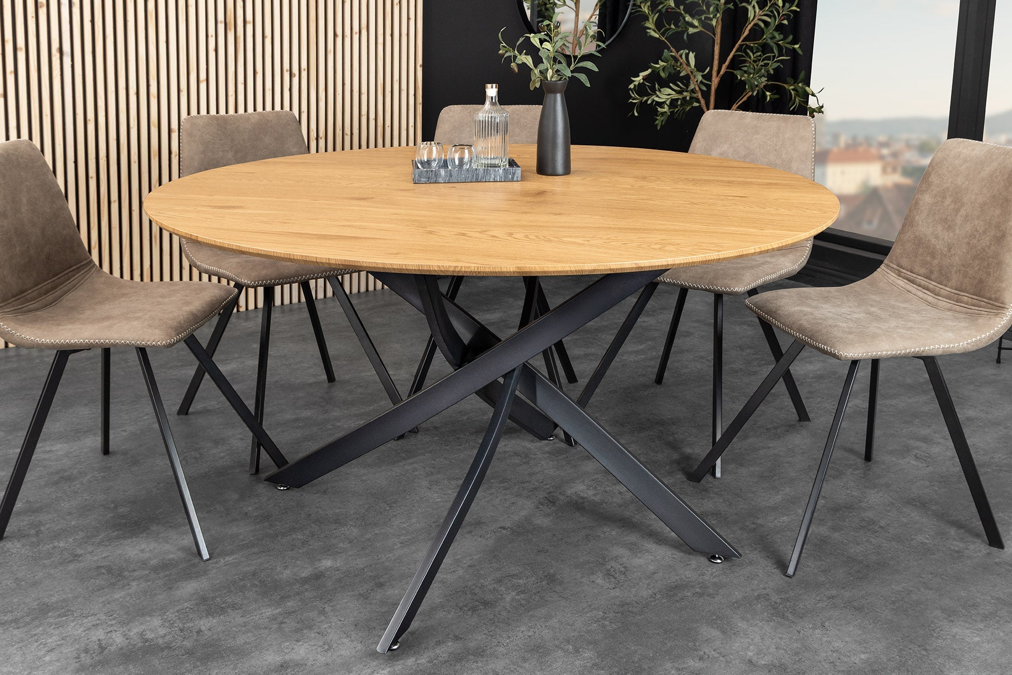 Table à manger ronde HELIX 120cm chêne sauvage naturel pieds métal noir structure étoile