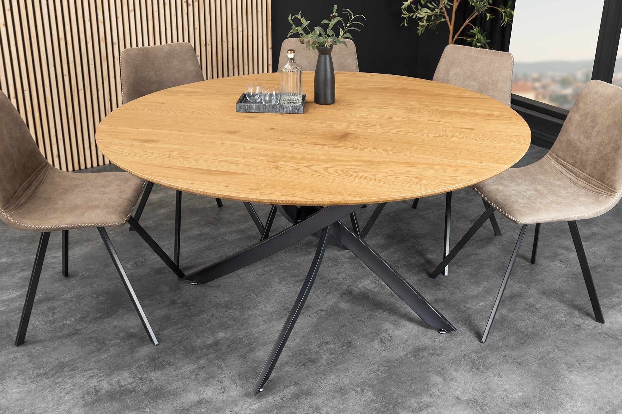 Table à manger ronde HELIX 120cm chêne sauvage naturel pieds métal noir structure étoile