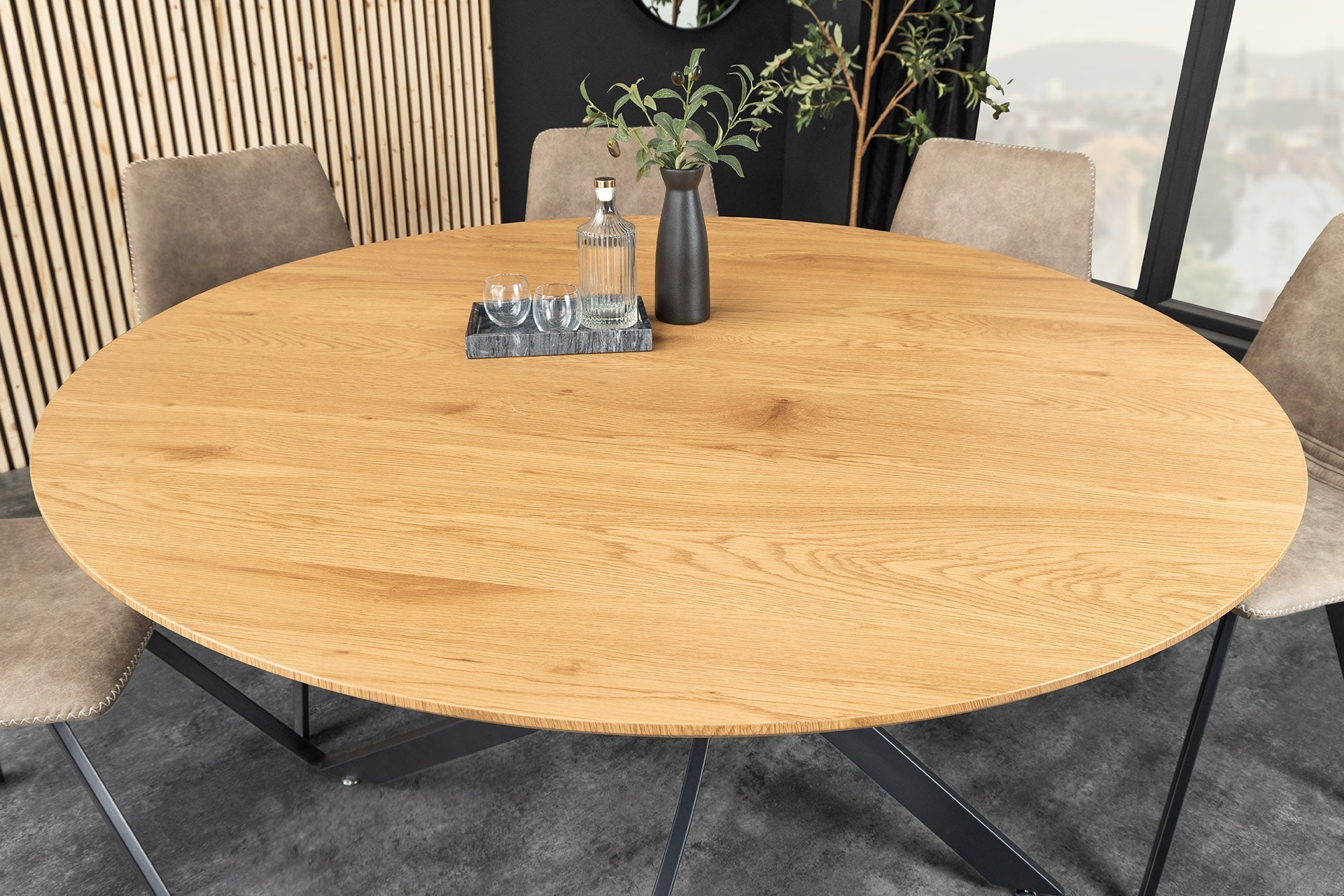 Table à manger ronde HELIX 120cm chêne sauvage naturel pieds métal noir structure étoile