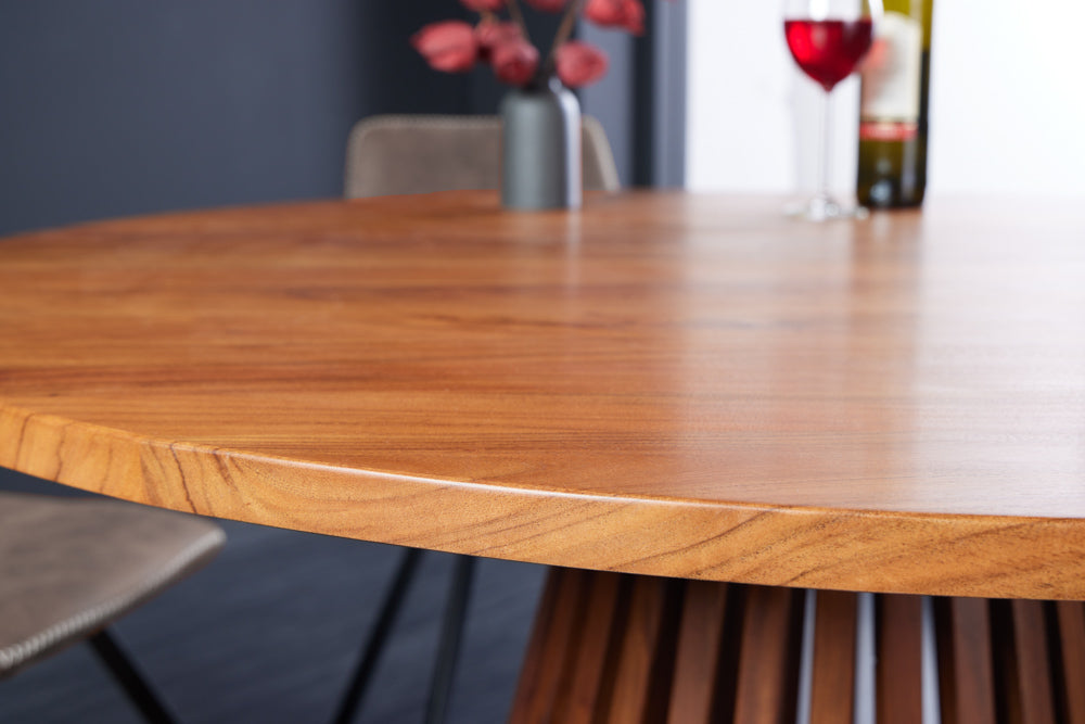 Table à manger ronde MAISON JADE 140cm piètement pilier en bois massif d’acacia naturel