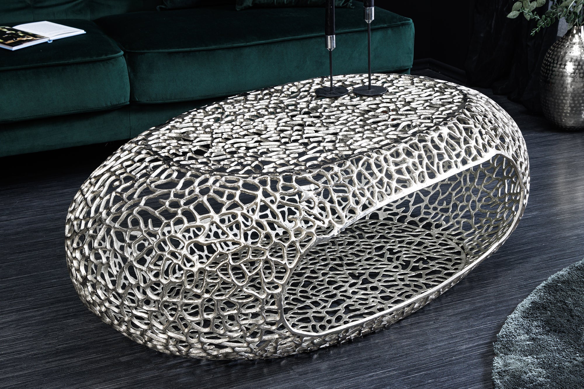 ORGANIC Mesa de centro artesanal de 120 cm con diseño de hoja de metal plateado y espacio de almacenamiento
