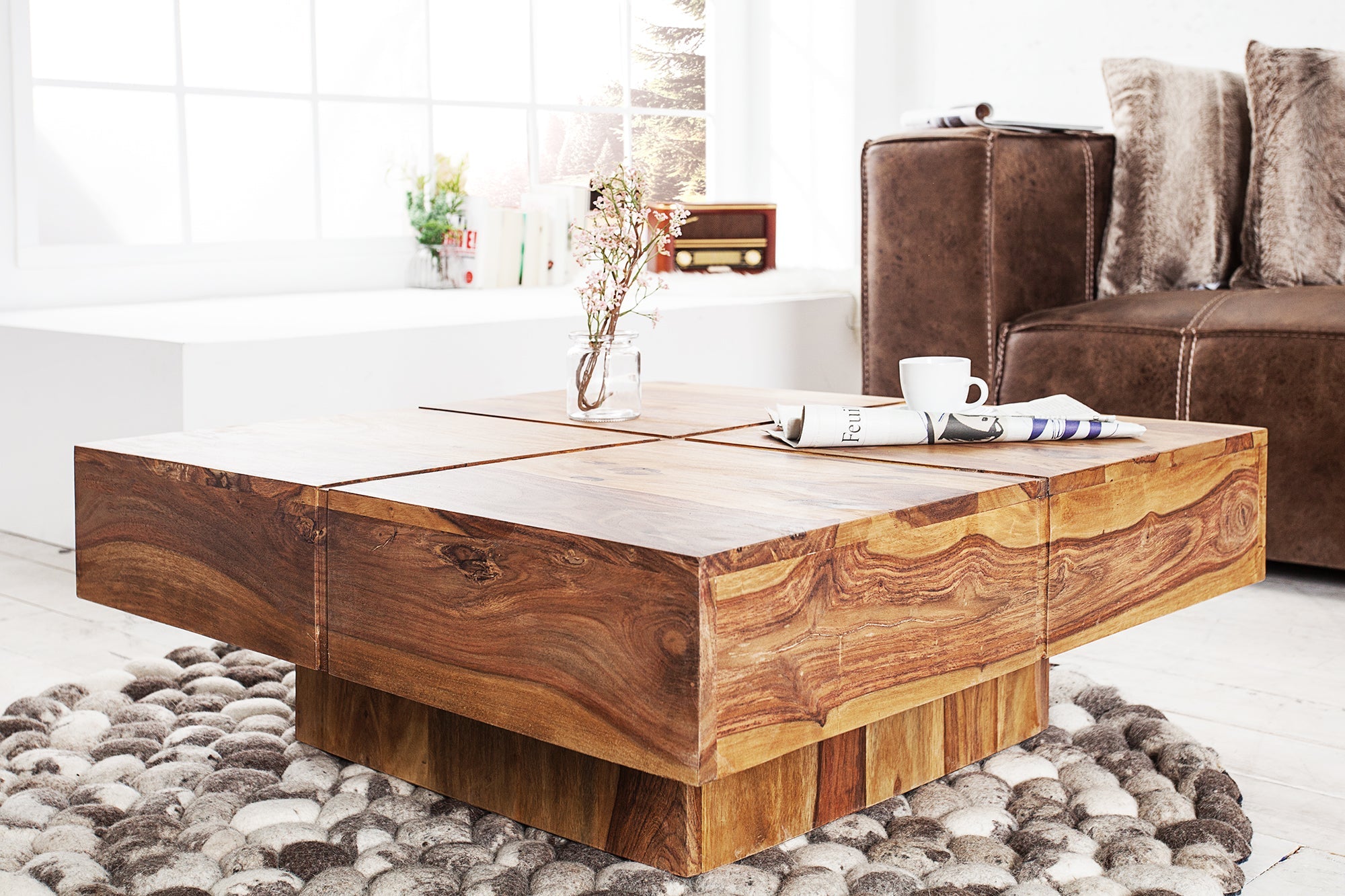 BOLT Mesa de centro de diseño de madera maciza marrón de 70 cm con acabado de piedra Sheesham hecha a mano