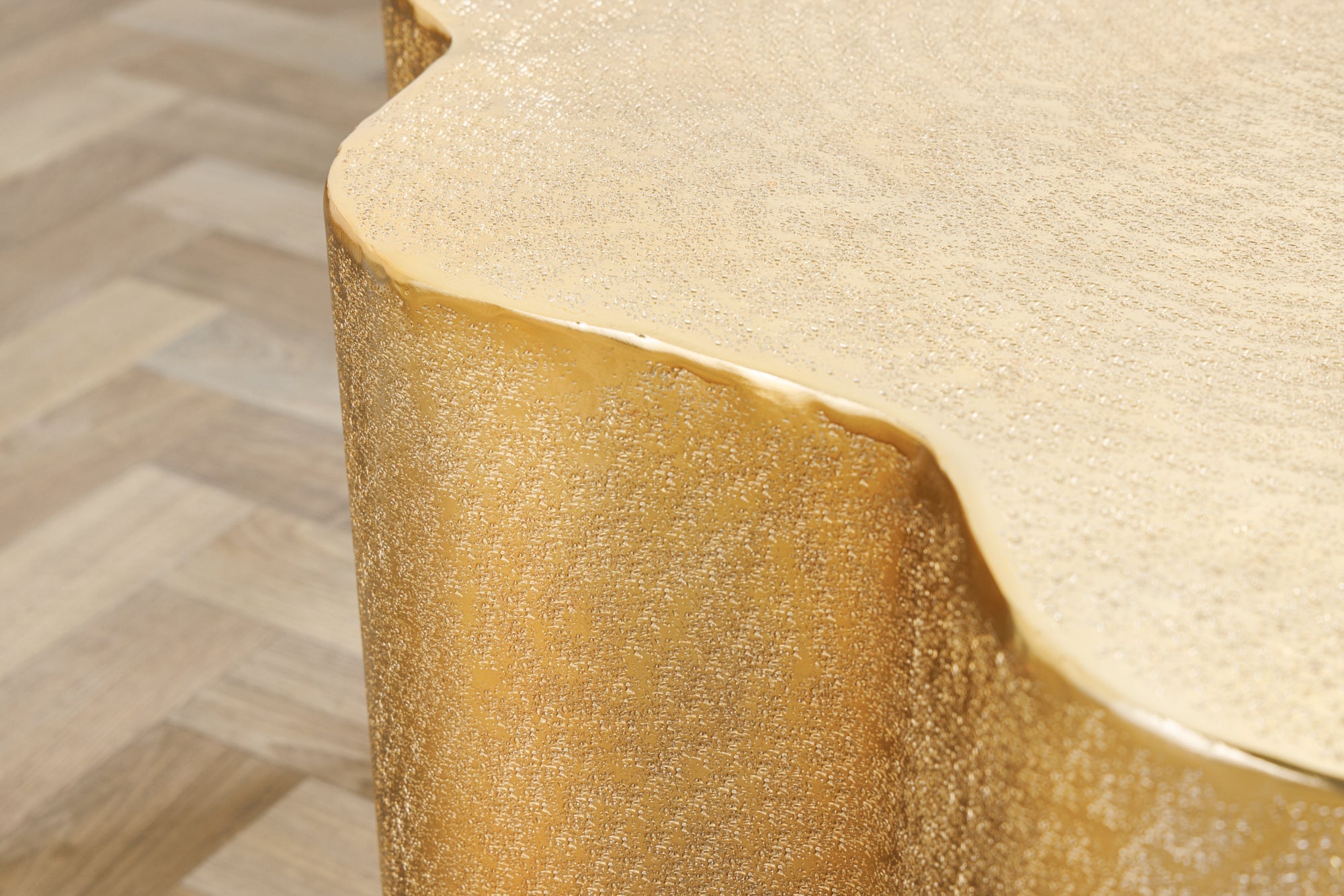 Table basse design ORGANIC ORIENT 75cm or fait main