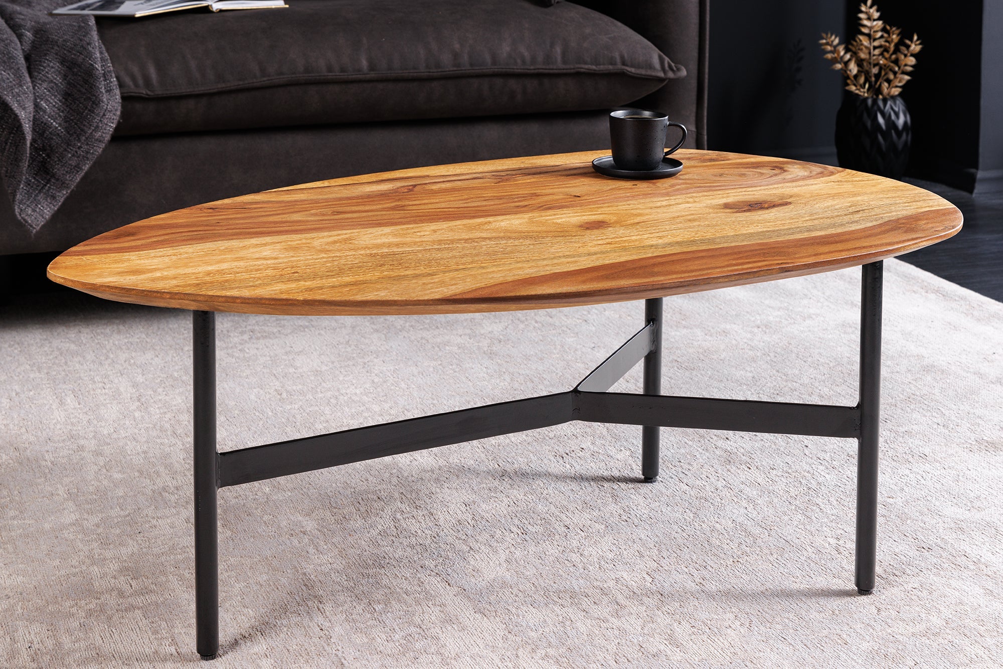 BEAUTY BY NATURE Mesa de centro triangular de 90 cm de madera maciza con acabado de piedra Sheesham marrón