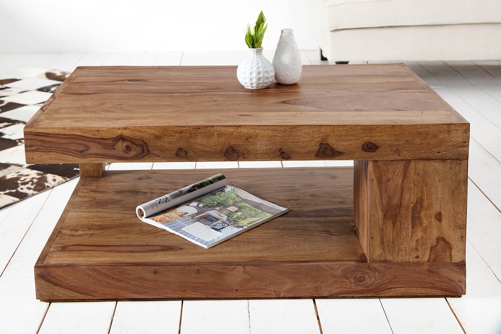 Table basse en bois précieux massif GIANT L 90cm finition pierre de Sheesham marron avec étagère