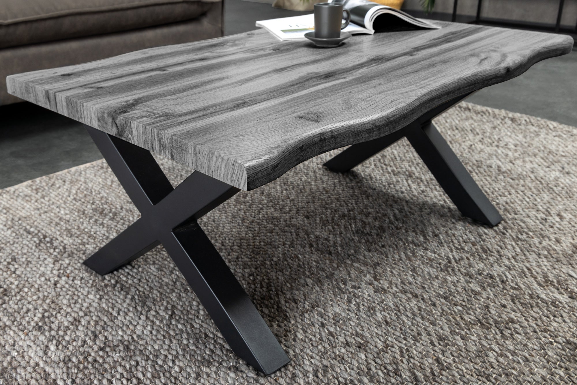 Table basse INDUSTRIAL WILD 90 cm gris chêne sauvage design noir métal bord brut