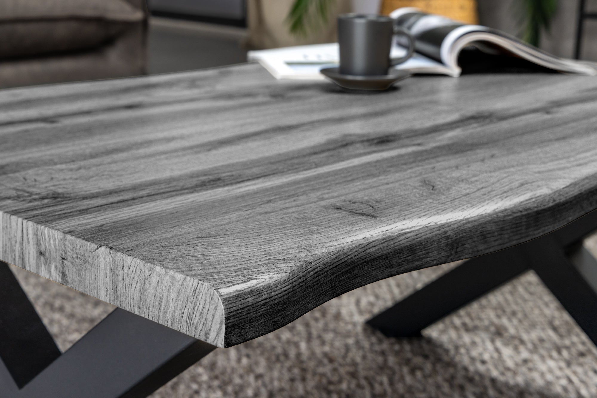 Table basse INDUSTRIAL WILD 90 cm gris chêne sauvage design noir métal bord brut