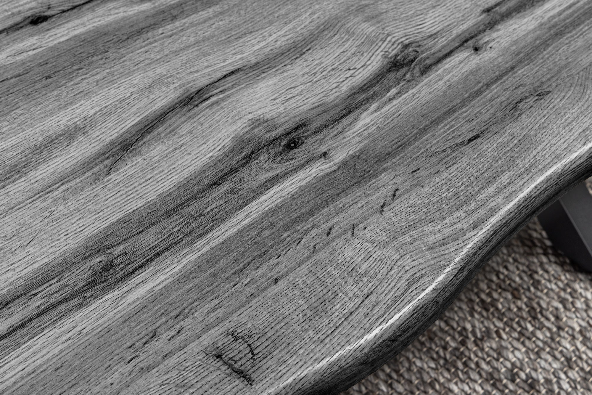 Table basse INDUSTRIAL WILD 90 cm gris chêne sauvage design noir métal bord brut