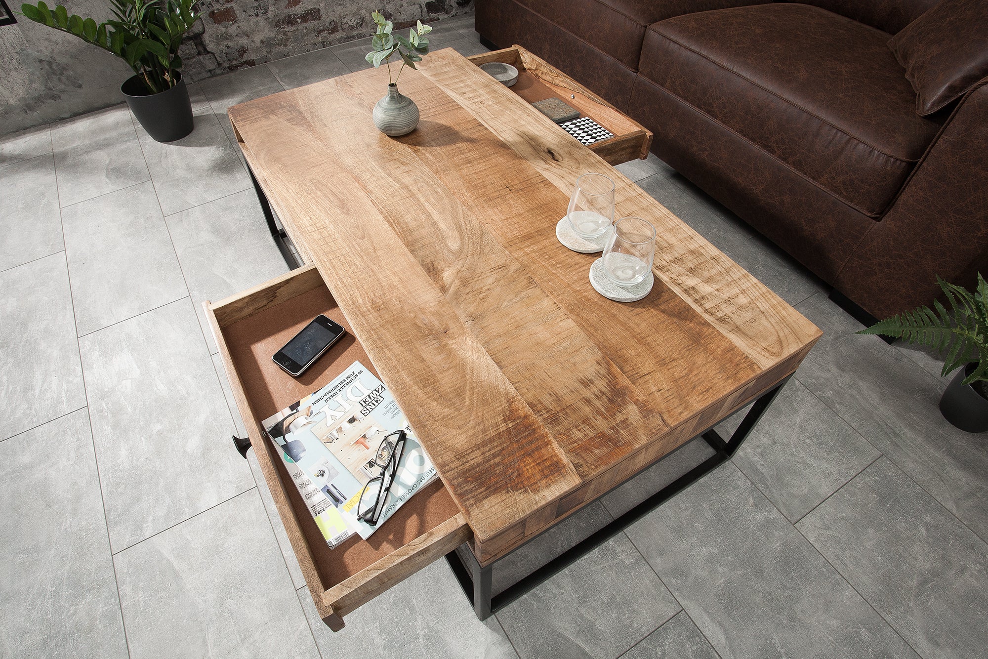 IRON CRAFT Mesa de centro de 100 cm de madera maciza de mango con estructura de metal negro y cajón