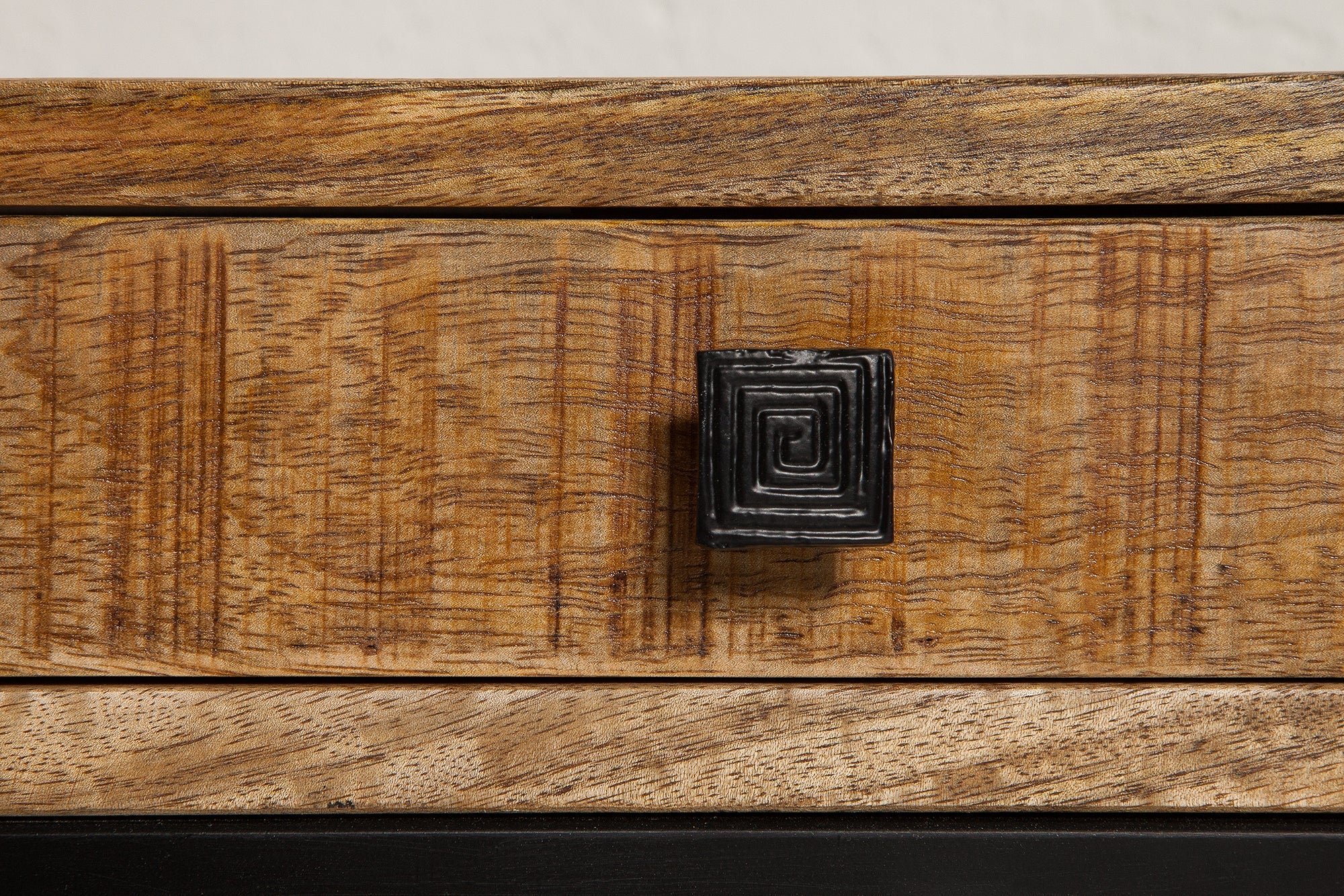 IRON CRAFT Mesa de centro de 100 cm de madera maciza de mango con estructura de metal negro y cajón