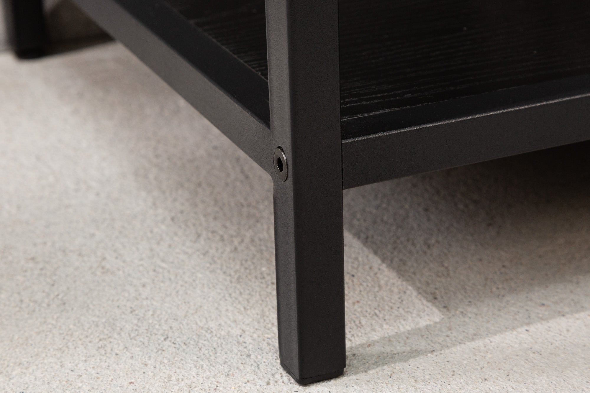 SLIM LINE mesa de centro moderna 120cm diseño madera de fresno metal negro con estante