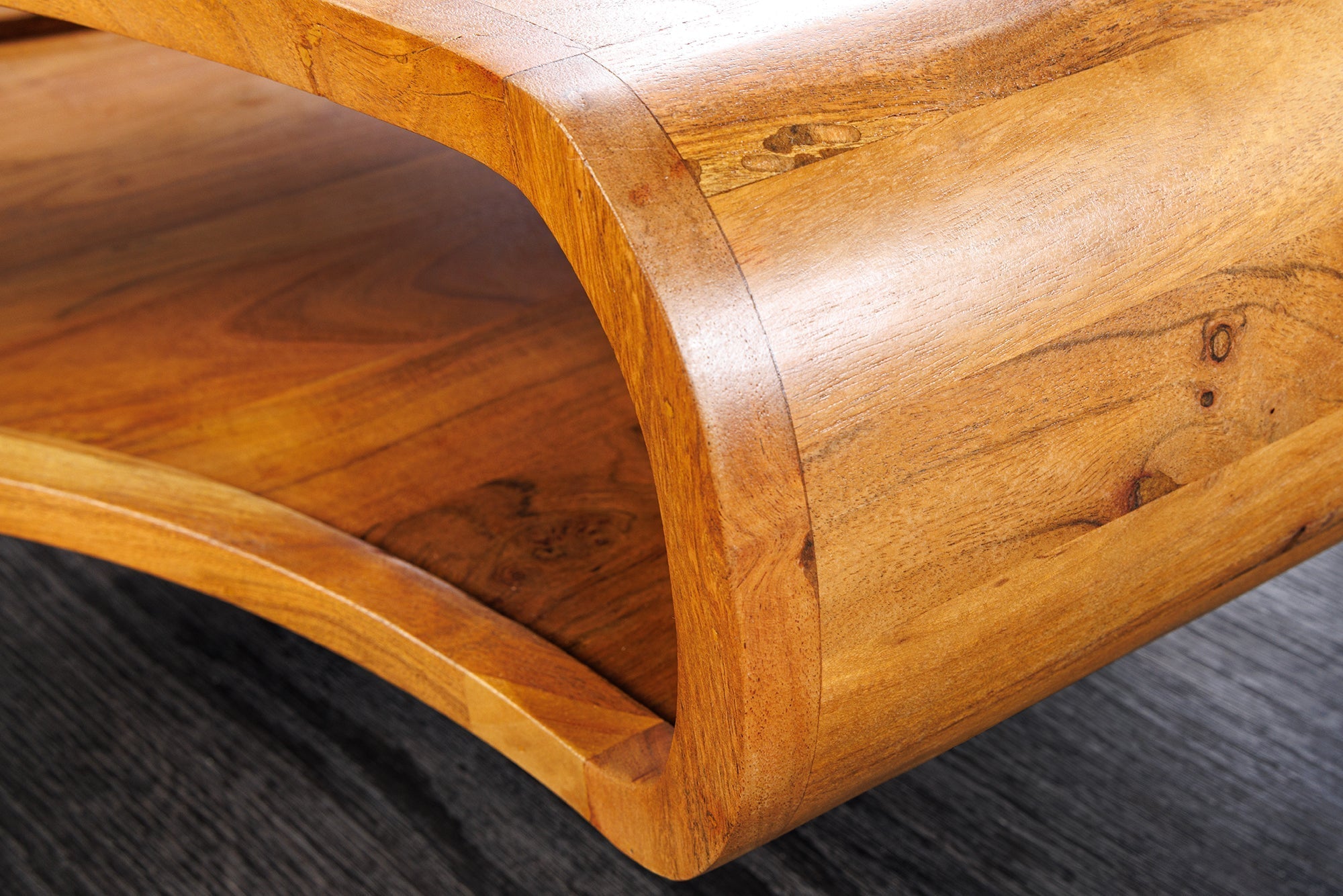 Table basse rétro ORGANIC LIVING 70cm bois massif d’acacia marron finition miel espace de rangement