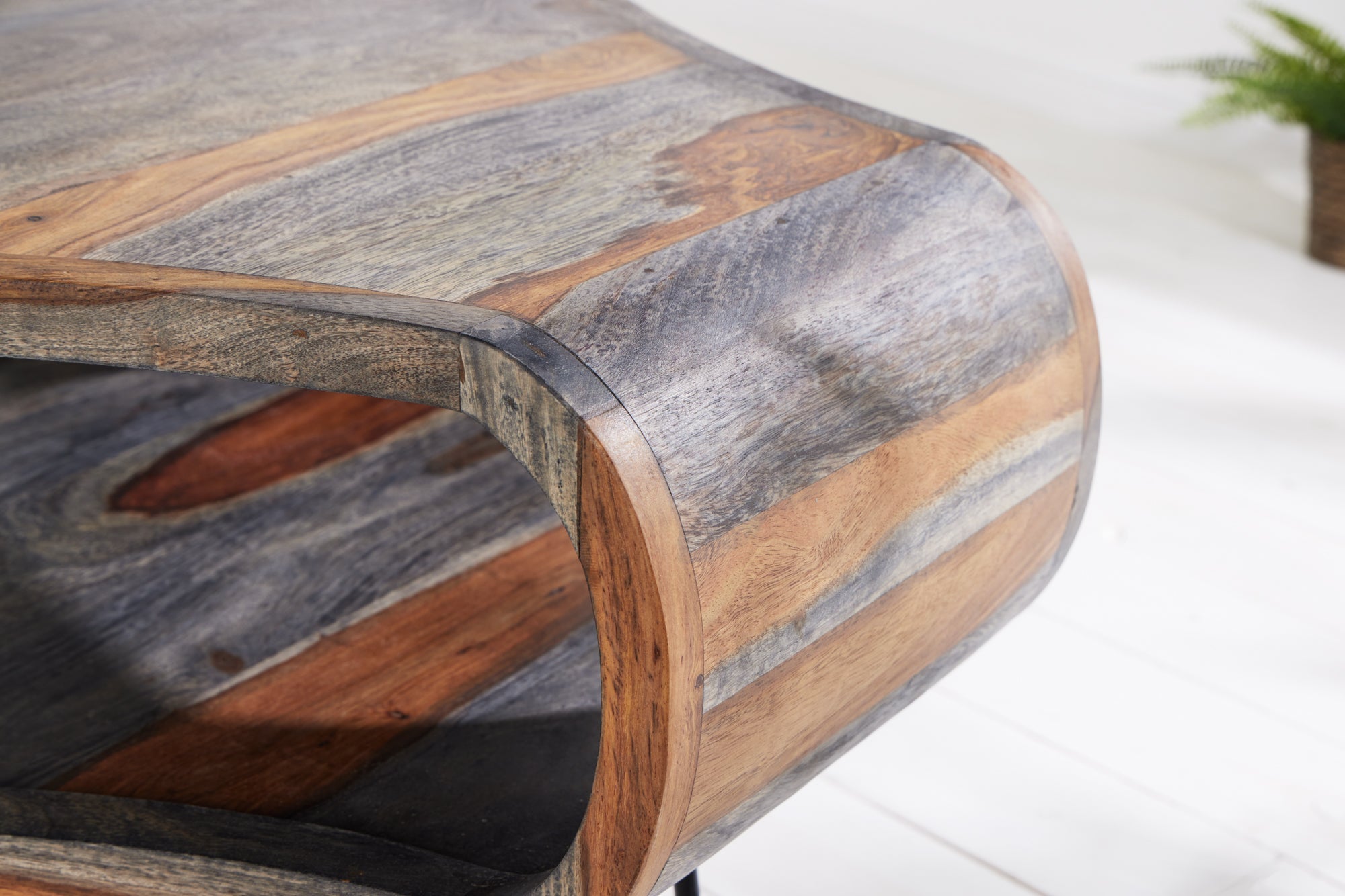 Table basse rétro ORGANIC LIVING 70cm en bois de Sesham massif gris avec espace de rangement Pieds en épingle à cheveux