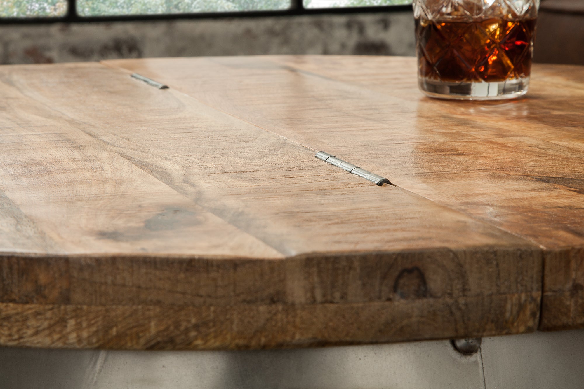 Table basse ronde DRUMP STORAGE 70cm en bois de manguier argenté naturel avec espace de rangement fait main industriel