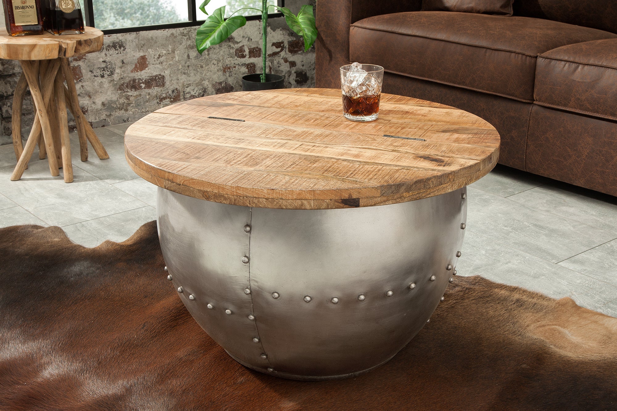 DRUMP STORAGE Mesa de centro redonda de 70 cm en madera de mango natural plateada con espacio de almacenamiento hecho a mano Industrial
