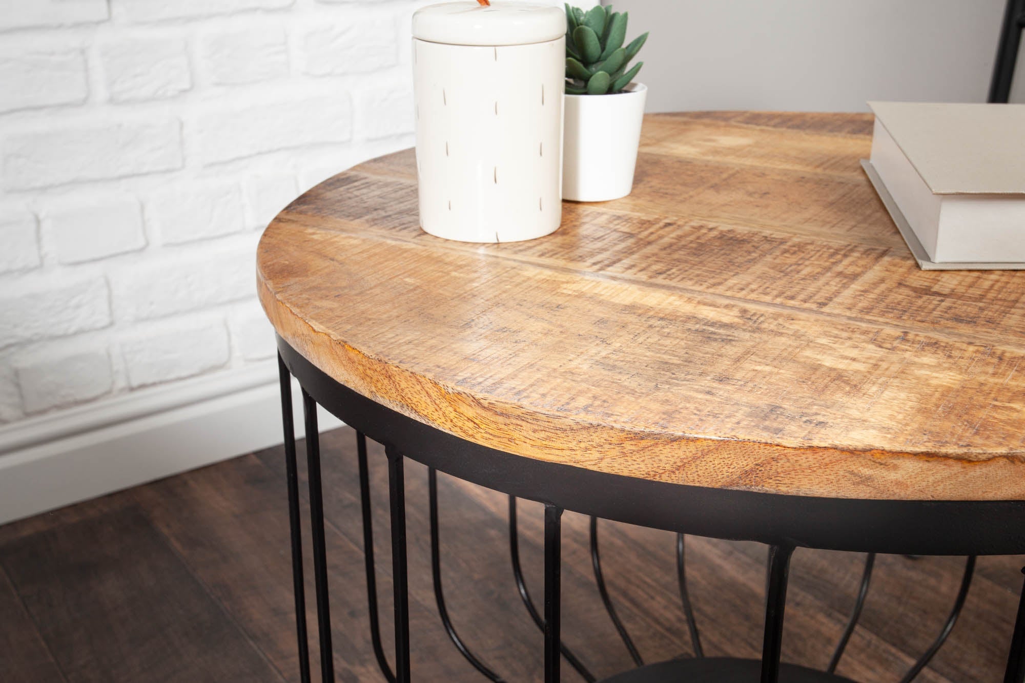 FACTORY LOFT Mesa de centro redonda de 60cm madera de mango natural estructura de metal negro macizo hecho a mano