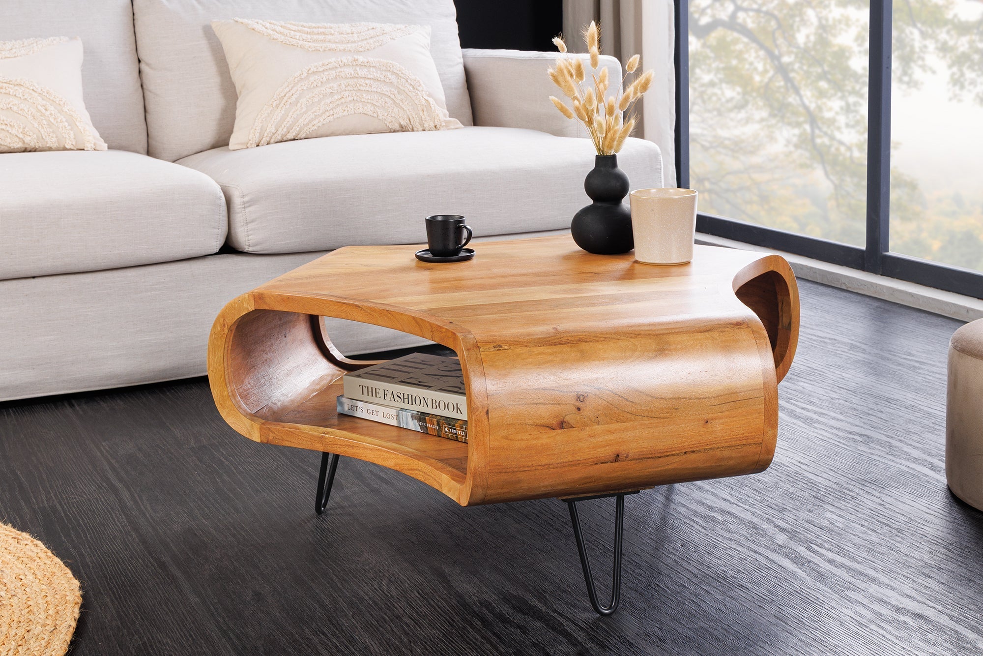Table basse solide ORGANIC LIVING 90cm en bois d’acacia finition miel marron avec espace de rangement