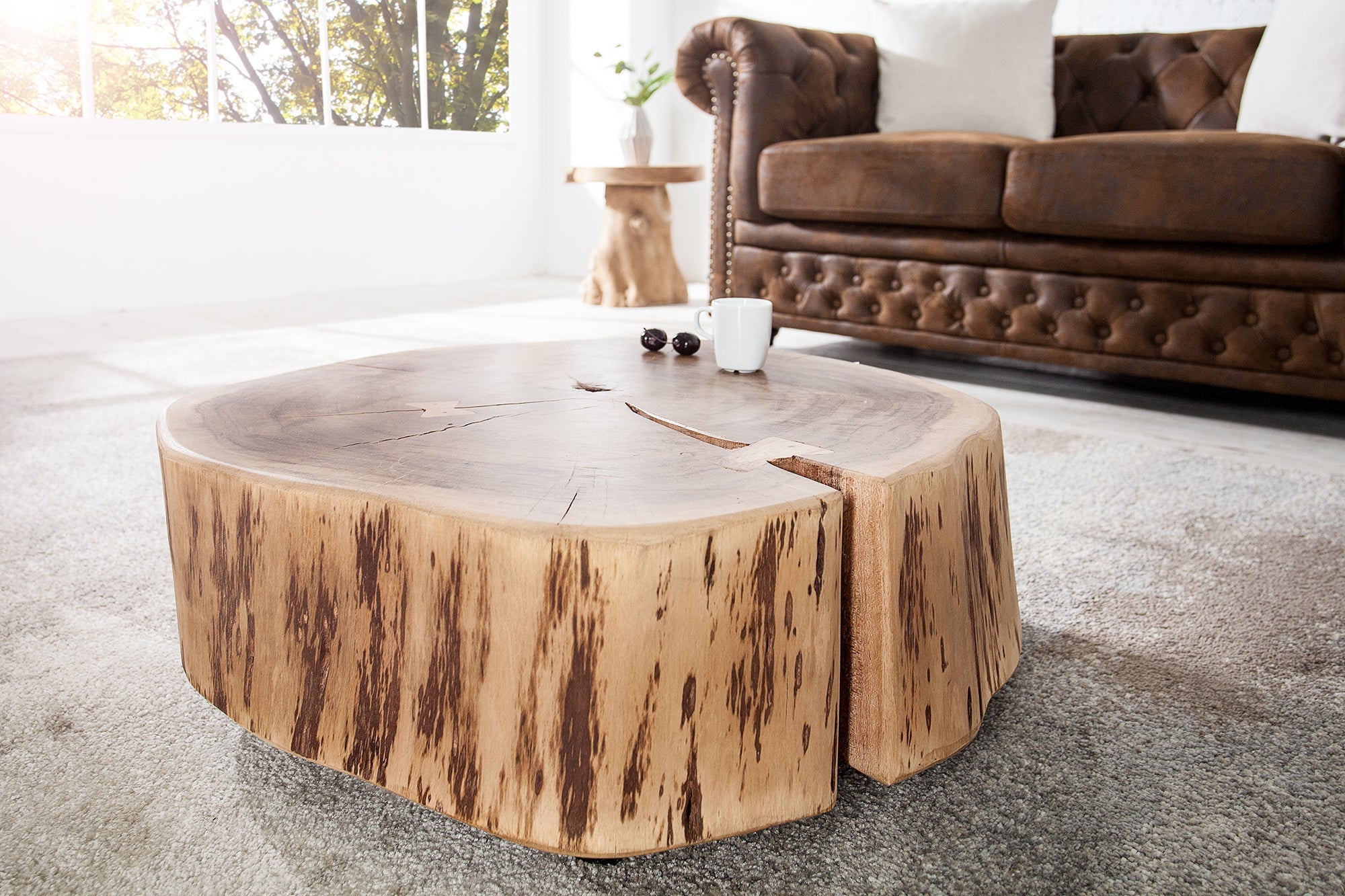 Mesa de centro GOA tronco de árbol 60cm madera maciza de acacia natural redonda con ruedas únicas