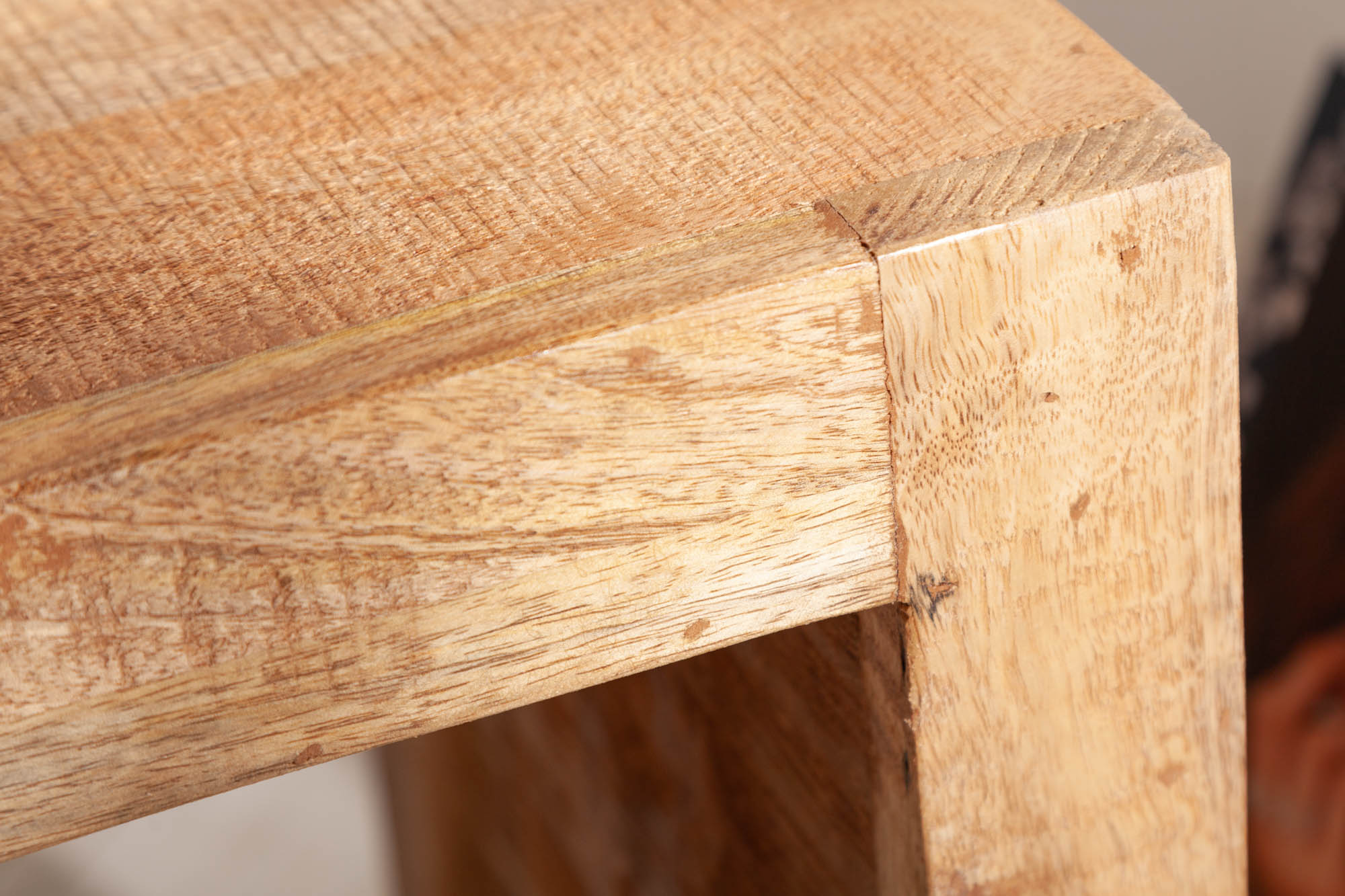 S Mesa auxiliar artesanal de 60 cm de madera maciza de mango con estante ajustable