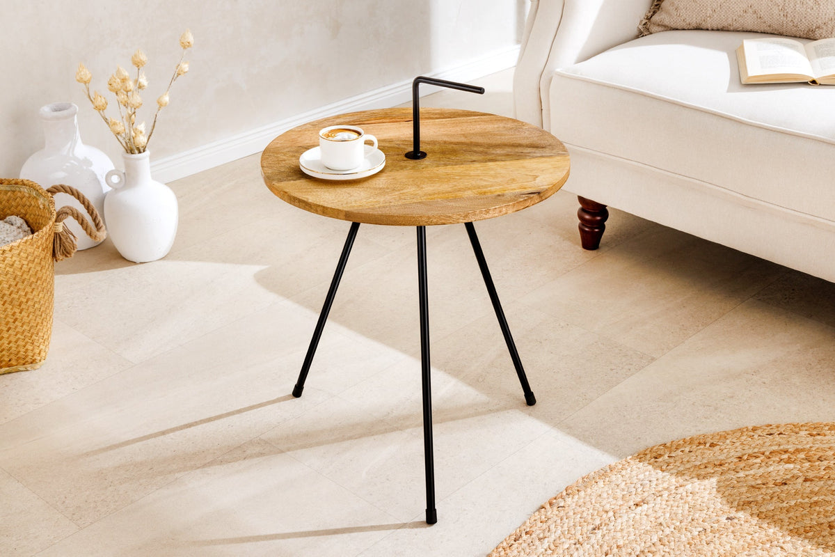 Table d’appoint artisanale SIMPLY CLEVER 60cm en manguier naturel avec poignée