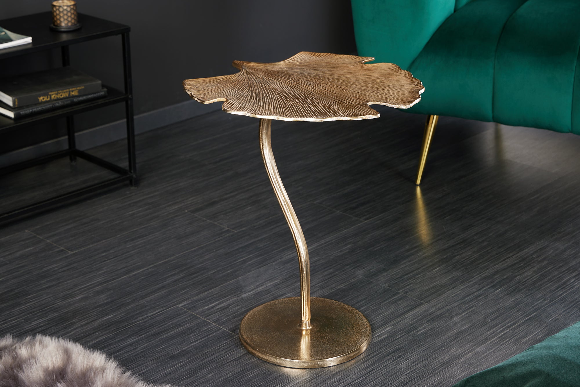 GINKGO HOJA mesa auxiliar decorativa 55cm hecha a mano en metal dorado