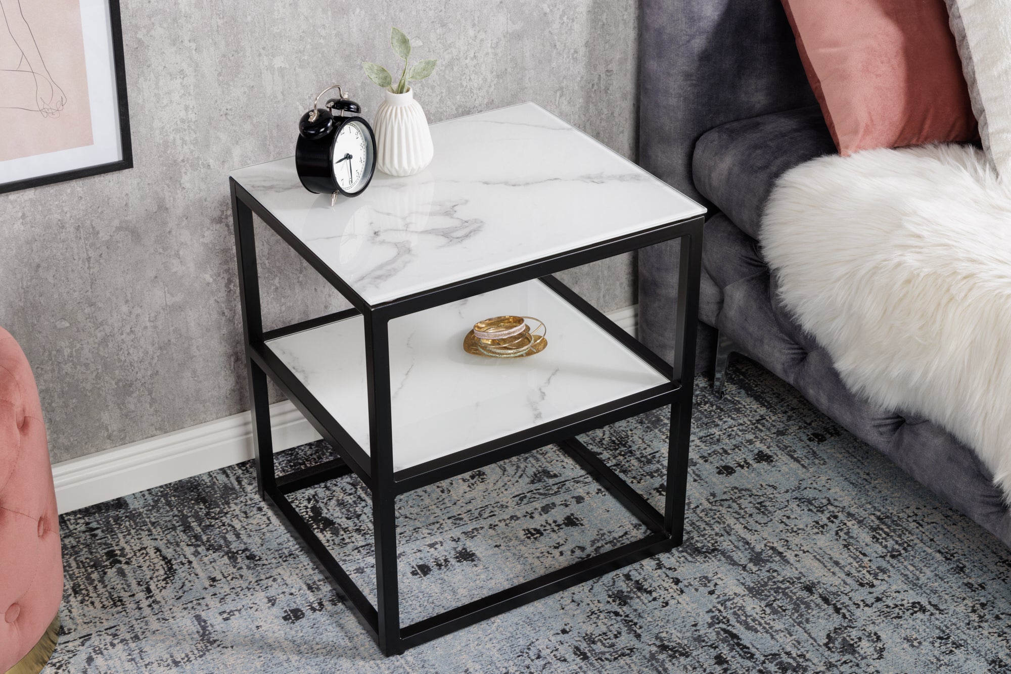 Elegante mesa auxiliar BOUTIQUE, 45cm, cristal blanco, decoración de mármol, marco negro
