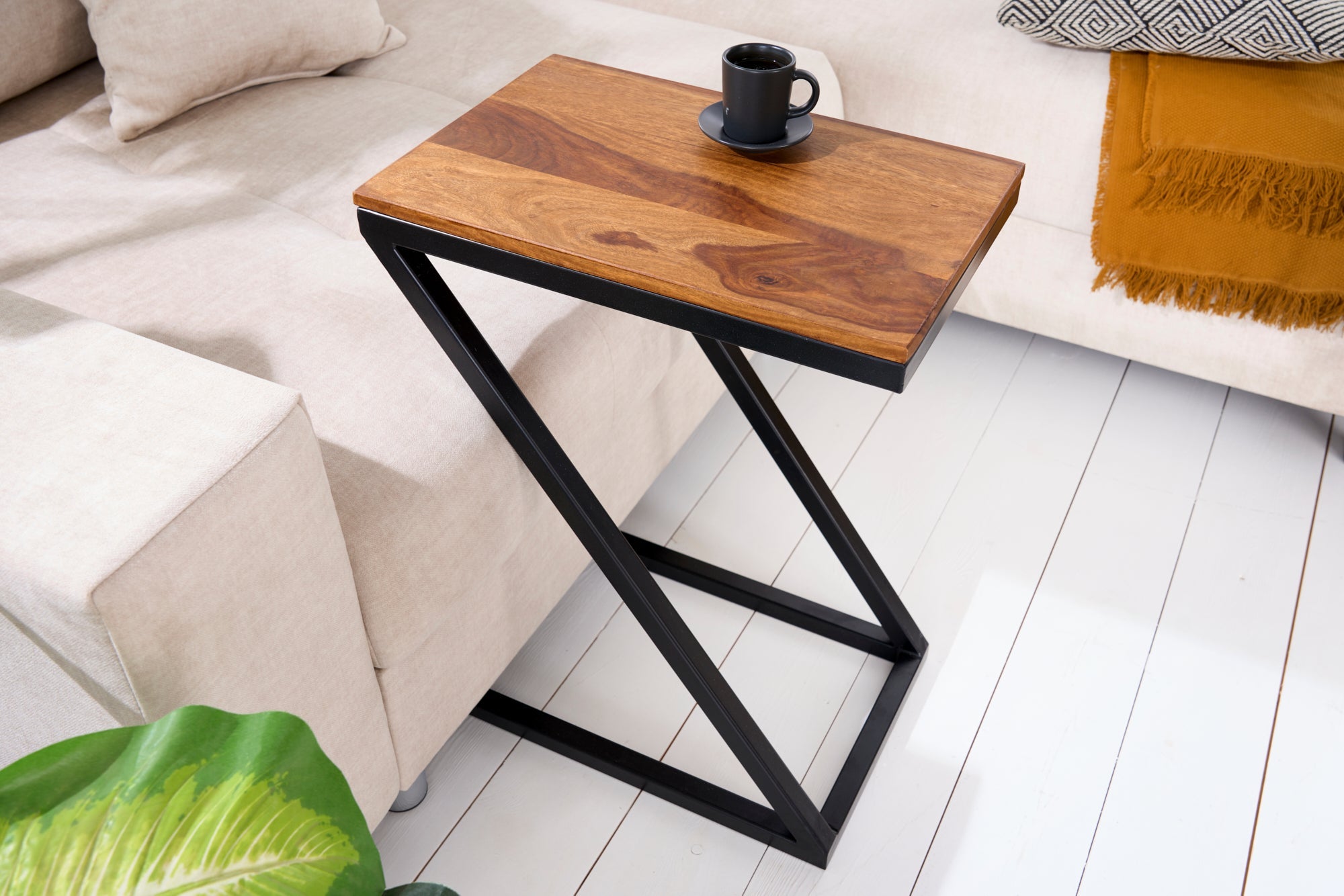BUTLER mesa auxiliar de madera maciza 60cm marrón acabado piedra Sheesham metal negro
