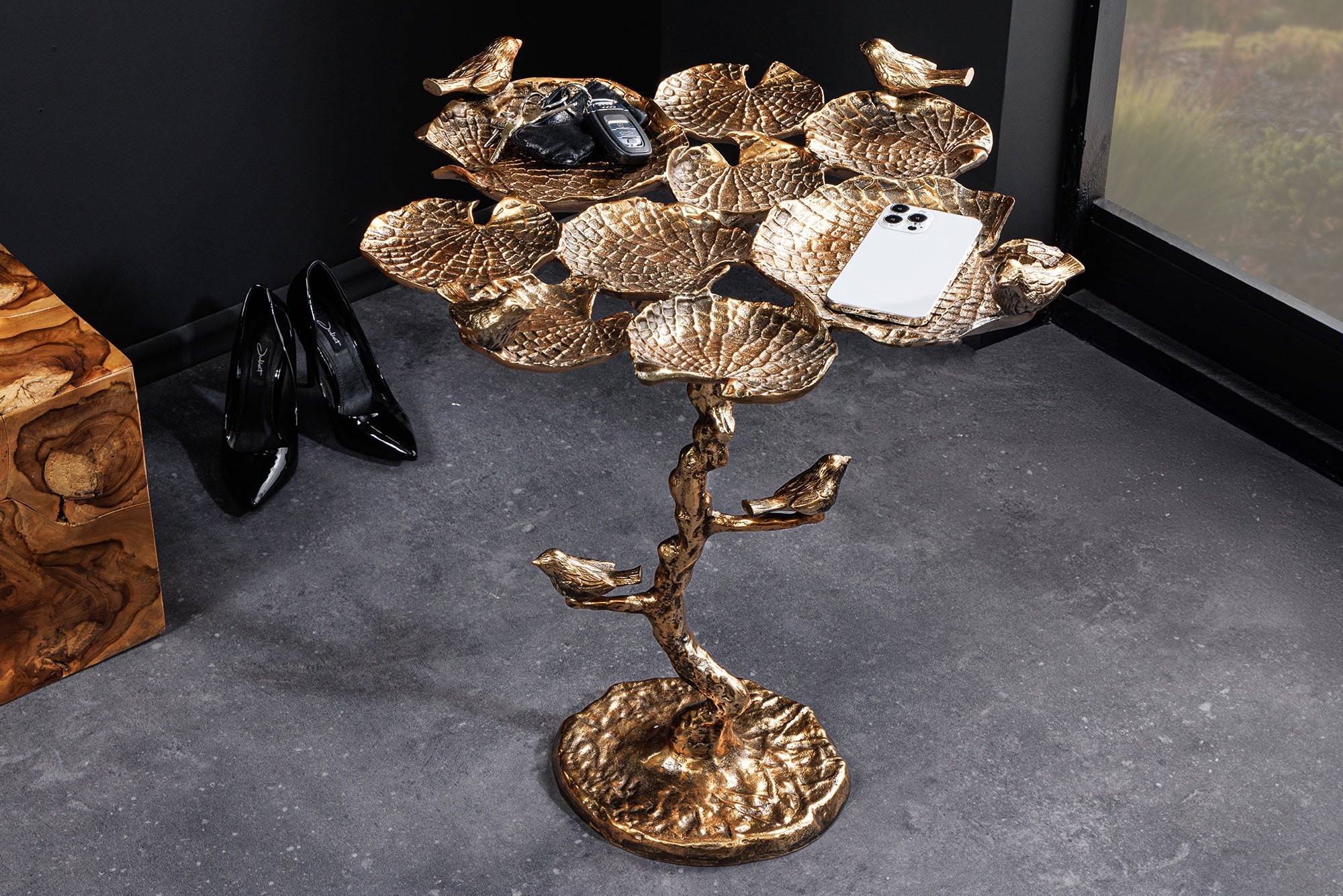 BIRDS Mesa auxiliar de 65 cm para interior y exterior en latón envejecido, diseño de hoja, escultura de pájaro resistente a la intemperie