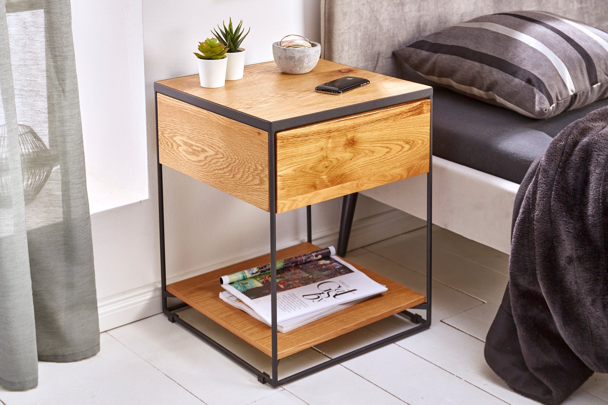 SCORPION mesa auxiliar moderna 50cm diseño roble silvestre mesita de noche metal con cajón