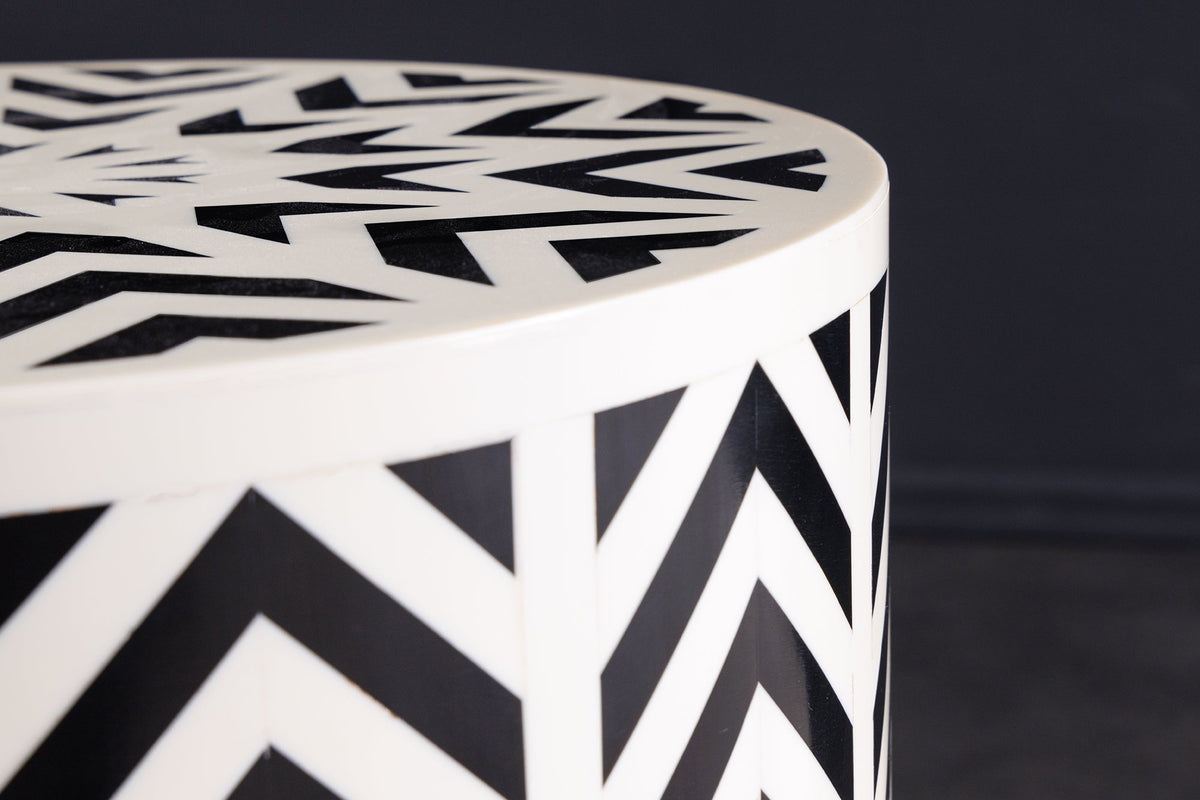 Table d’appoint ronde HARMONY NATURE 45cm blanc noir mosaïque artisanale