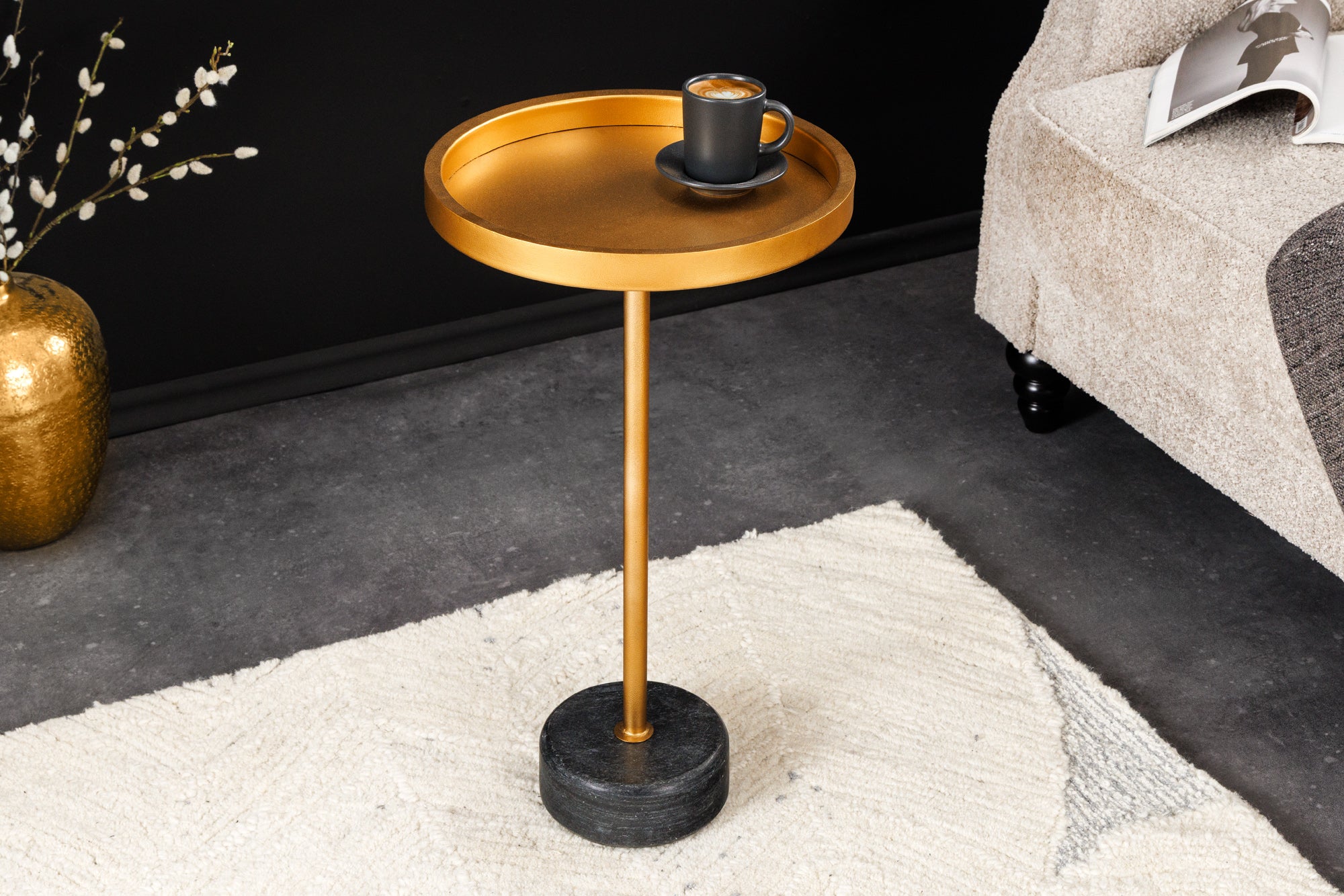 Table d'appoint ronde TRAYFUL 60cm fer doré base marbre noir fait main