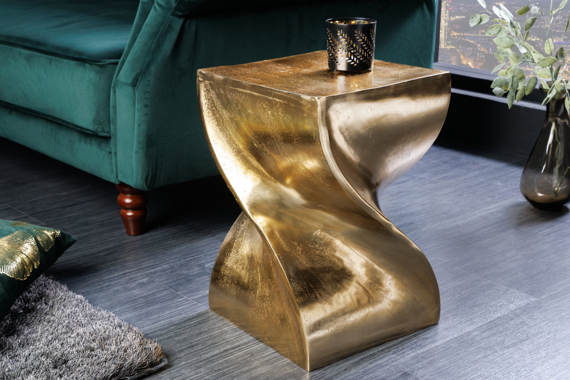 TWIST Mesa auxiliar escultórica de 45cm en aluminio dorado taburete hecho a mano mesita de noche