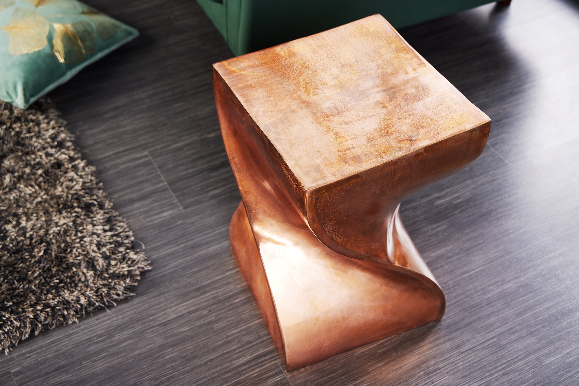 mesa-dapunto-escultural-torcida-45cm-mesa-cabeza-artesanal-en-metal-llama-cobre_42006 (inv)