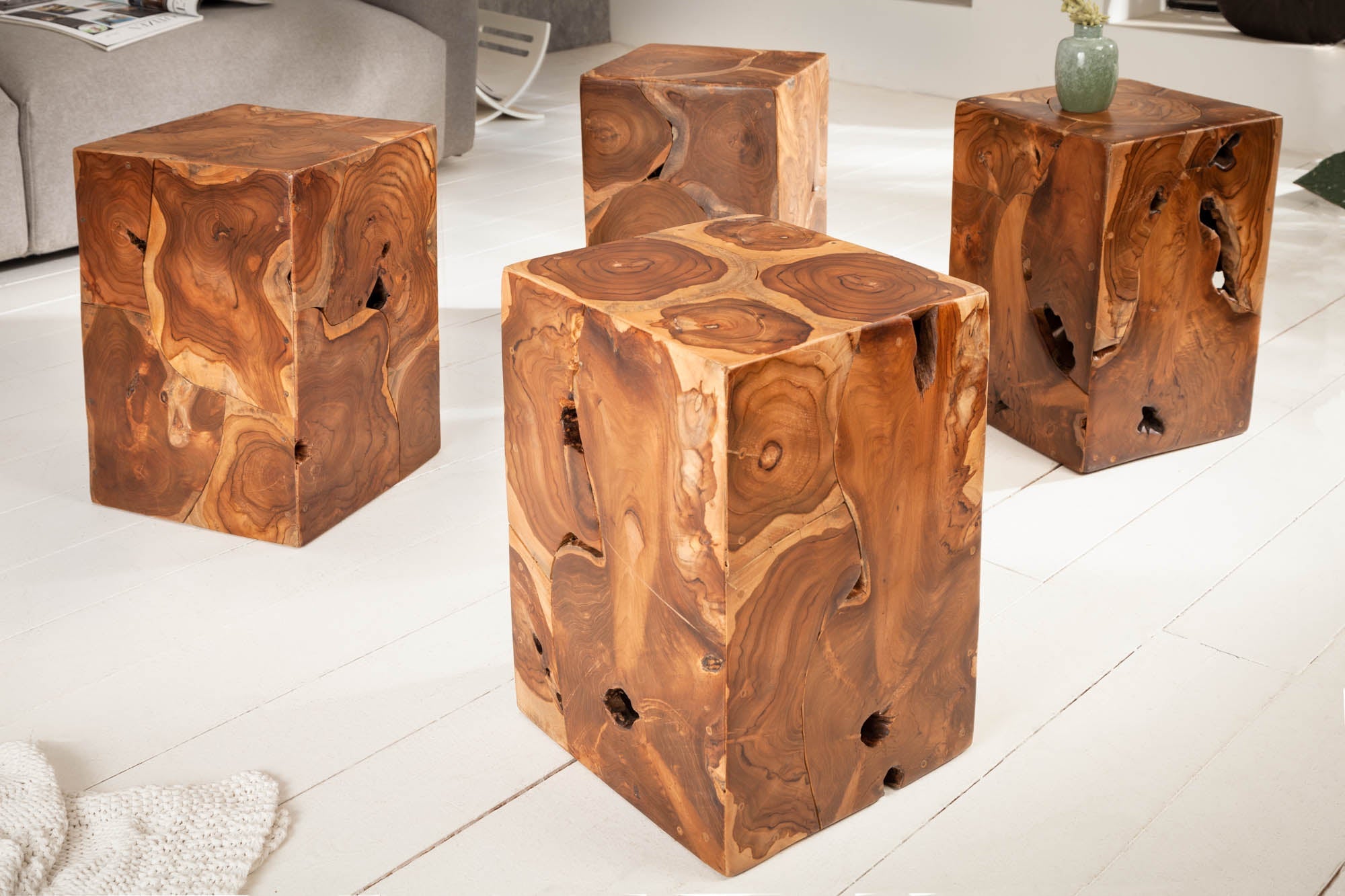 Table d’appoint solide SQUARE 30cm tabouret cube en teck