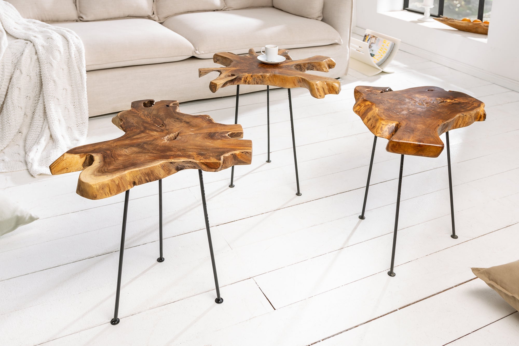 table-dappoint-unique-wild-40-cm-en-tranches-de-teck_36578 (inv)