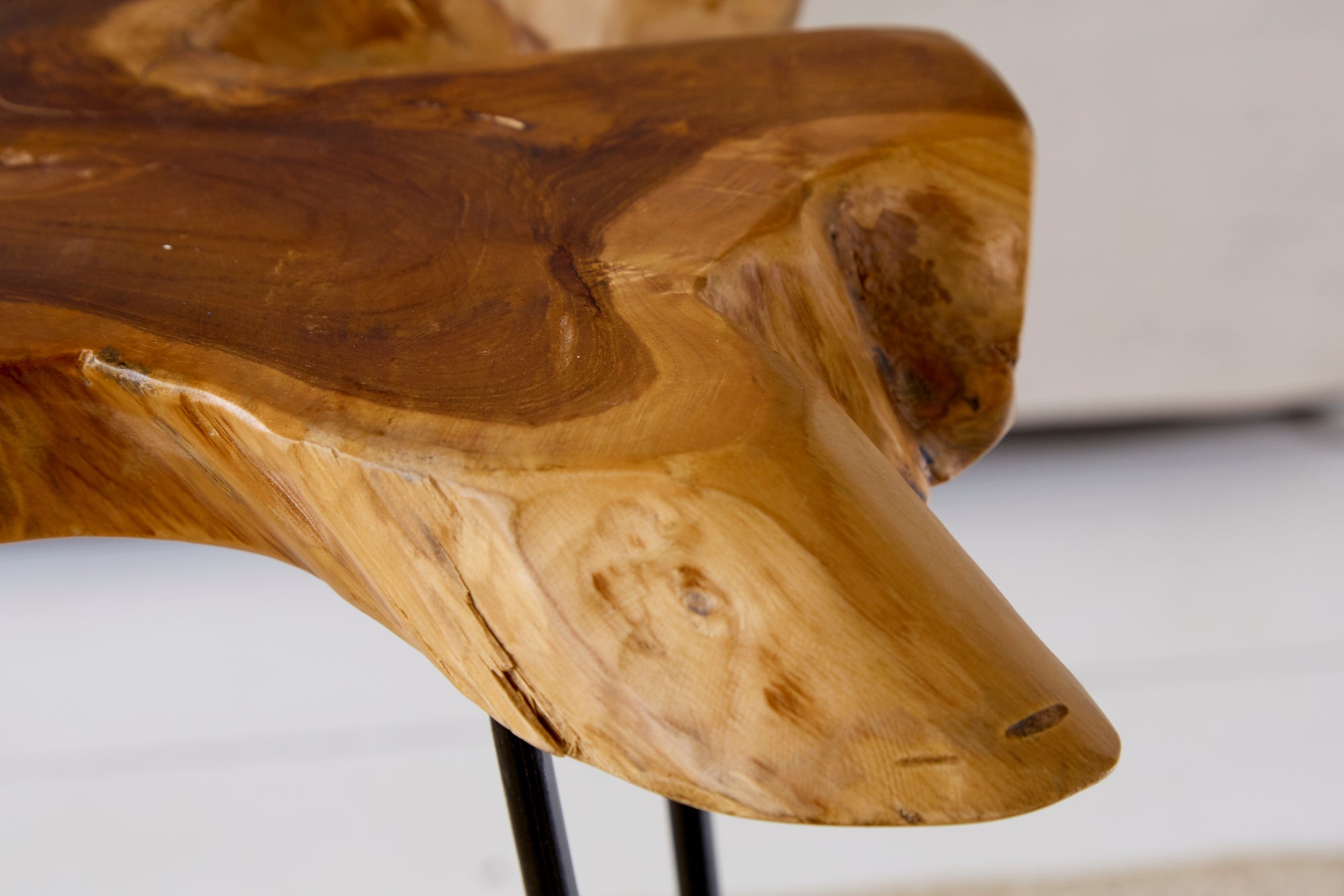 Mesa auxiliar Unique WILD de 60 cm en planchas de teca