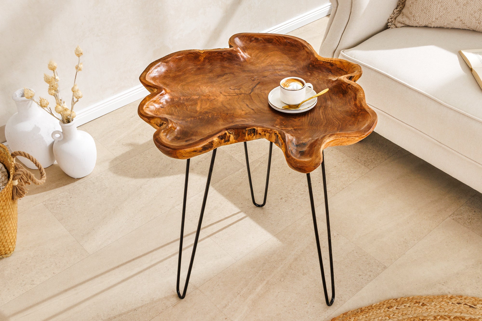 Table d'appoint unique WILD 65 cm en teck naturel avec pieds en épingle à cheveux