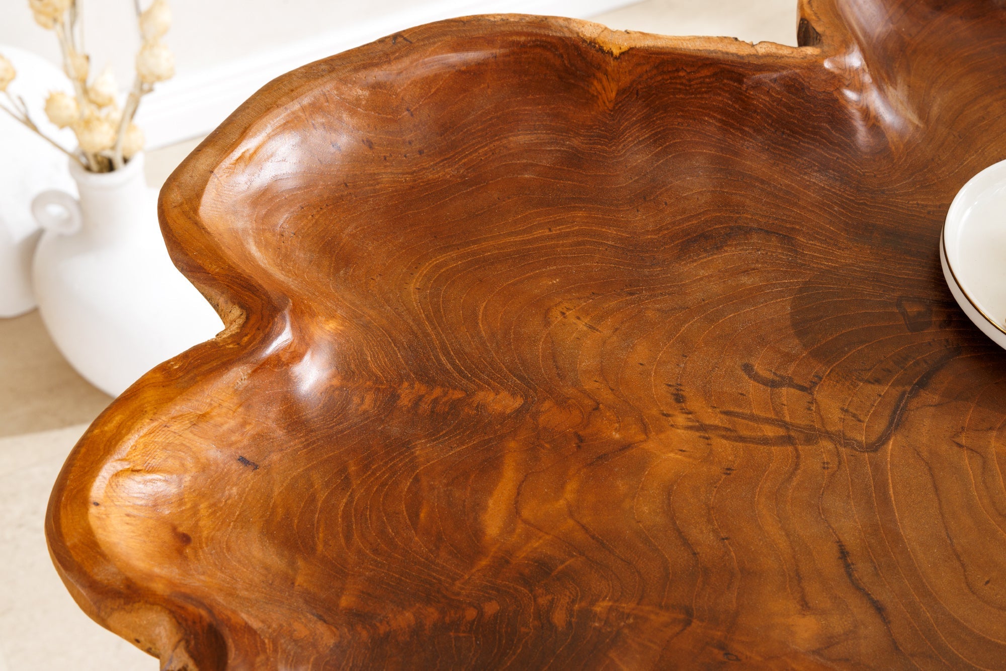 Table d'appoint unique WILD 65 cm en teck naturel avec pieds en épingle à cheveux