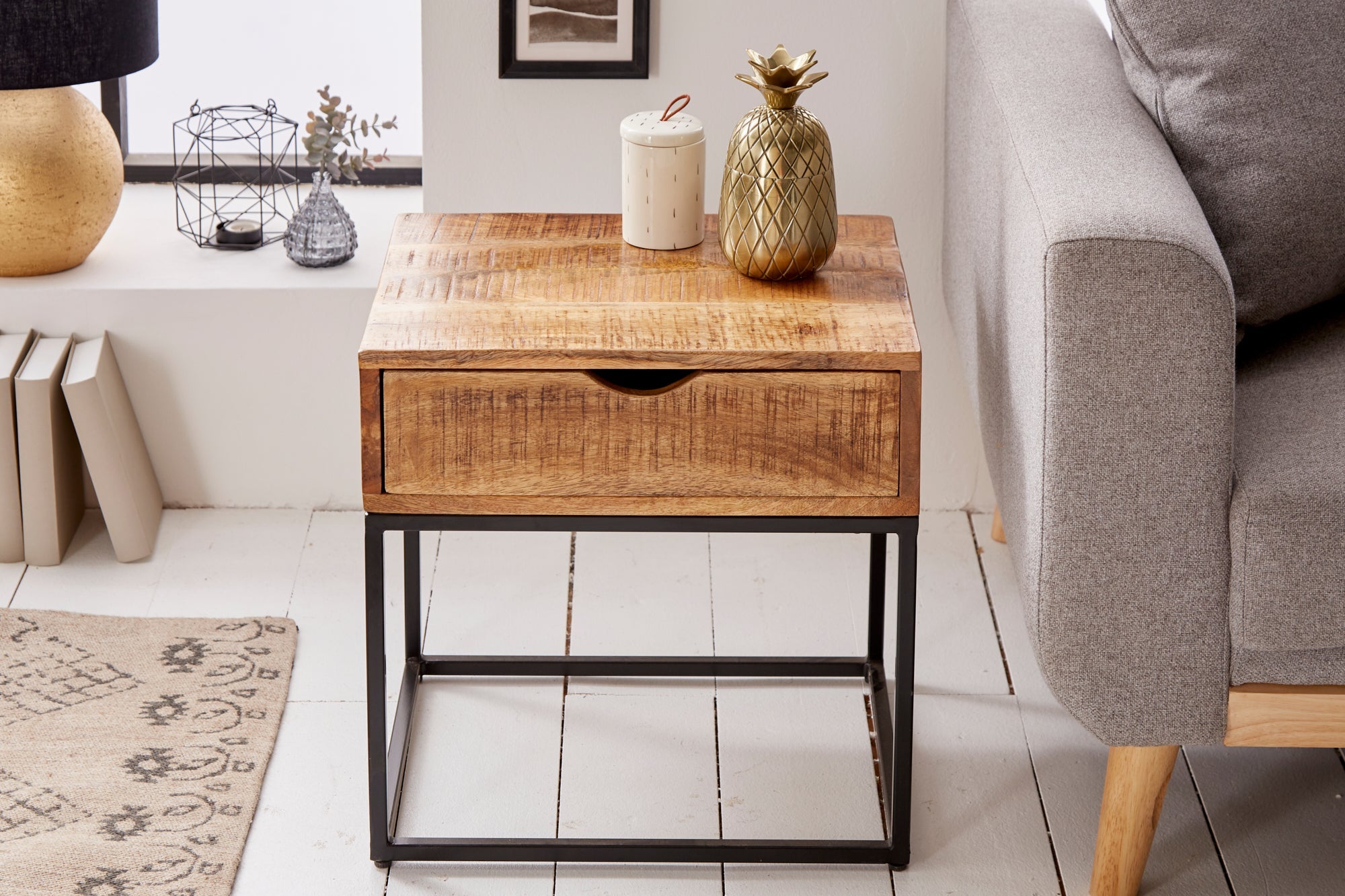 Table de chevet industrielle IRON CRAFT 45cm en bois de manguier avec tiroir