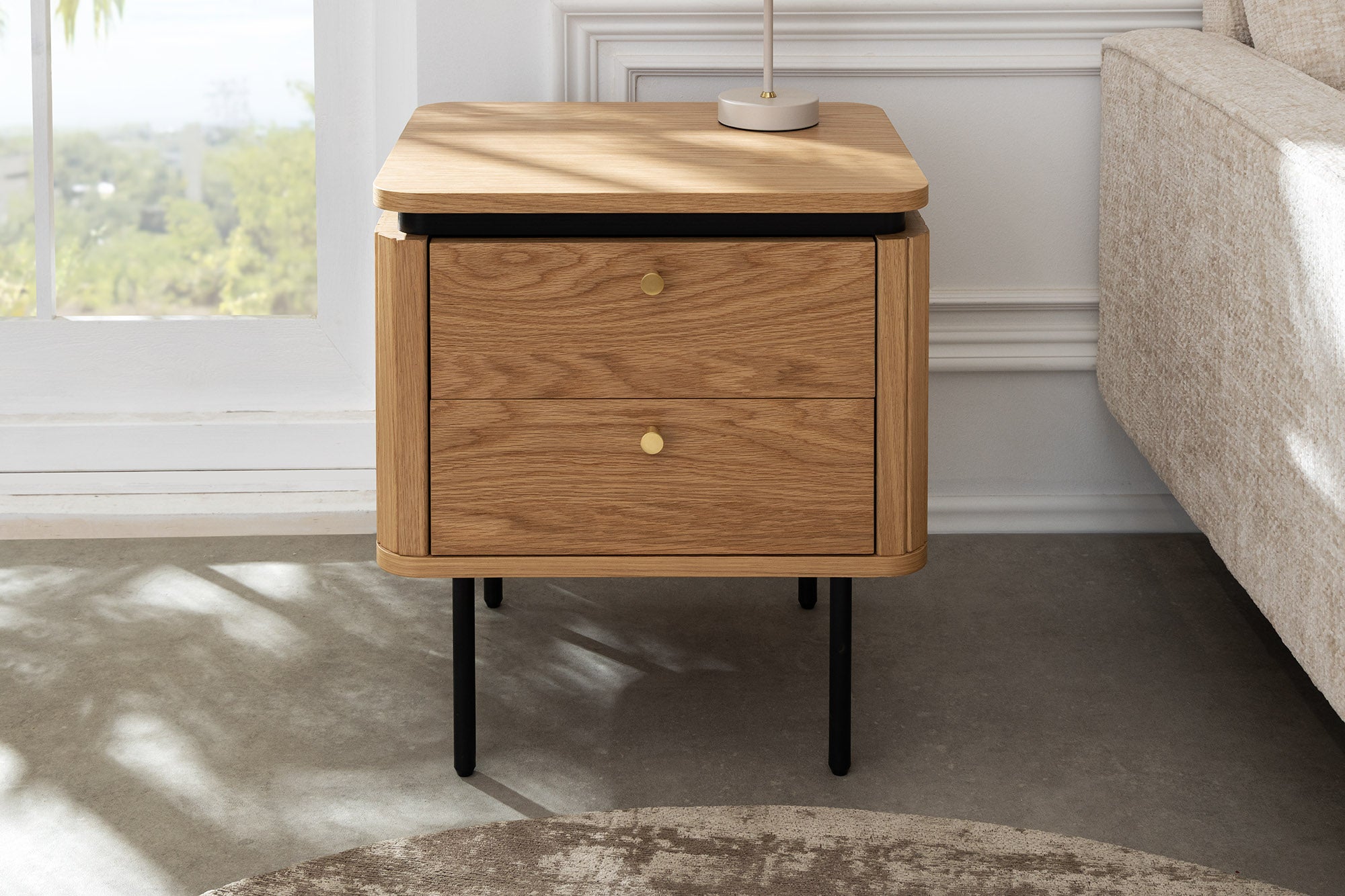 Table de chevet moderne ATELIER Table d’appoint 55cm en chêne avec tiroirs