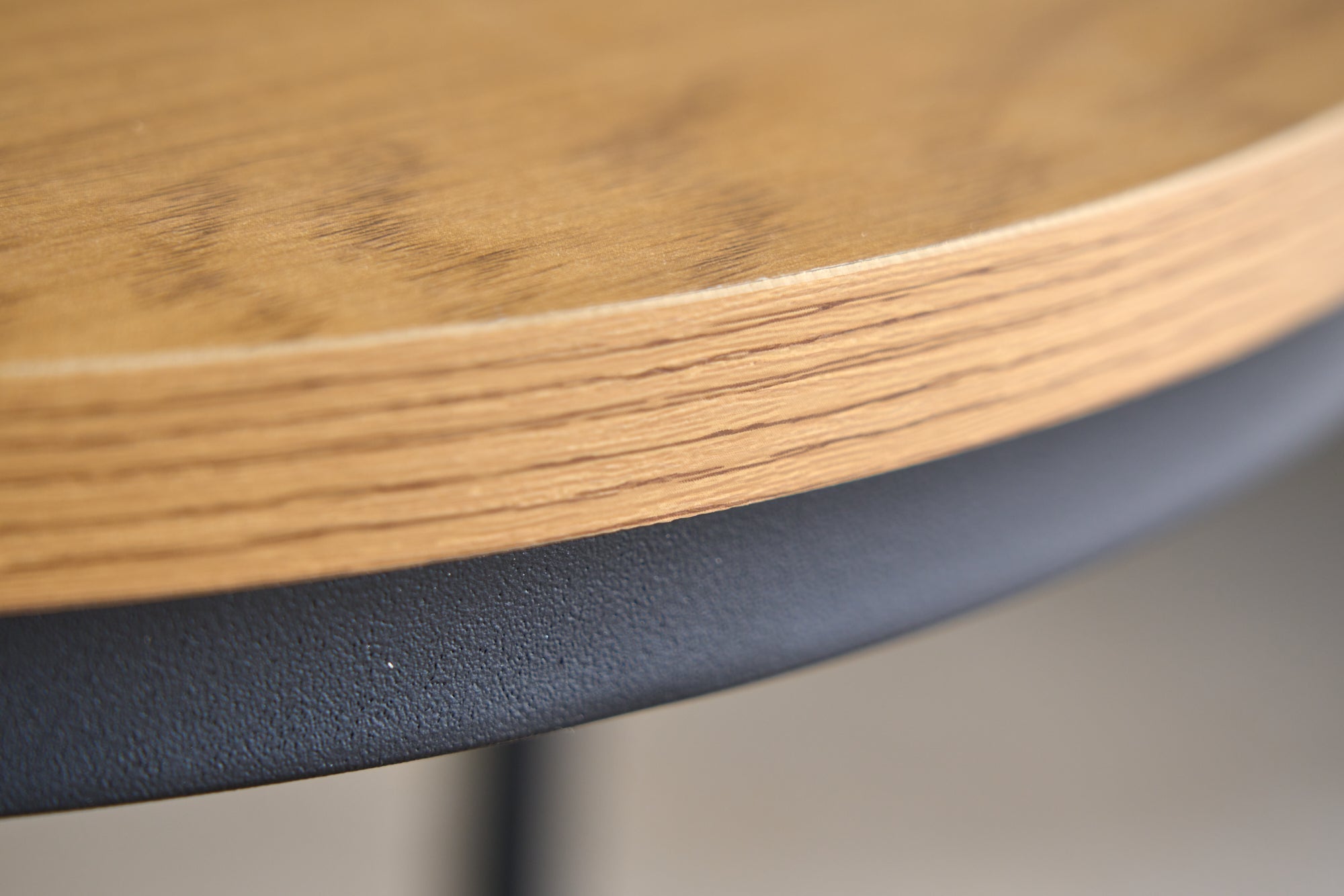 Tables d’appoint rondes lot de 2 ELEGANCE 45cm chêne sauvage naturel design bois structure métal noir