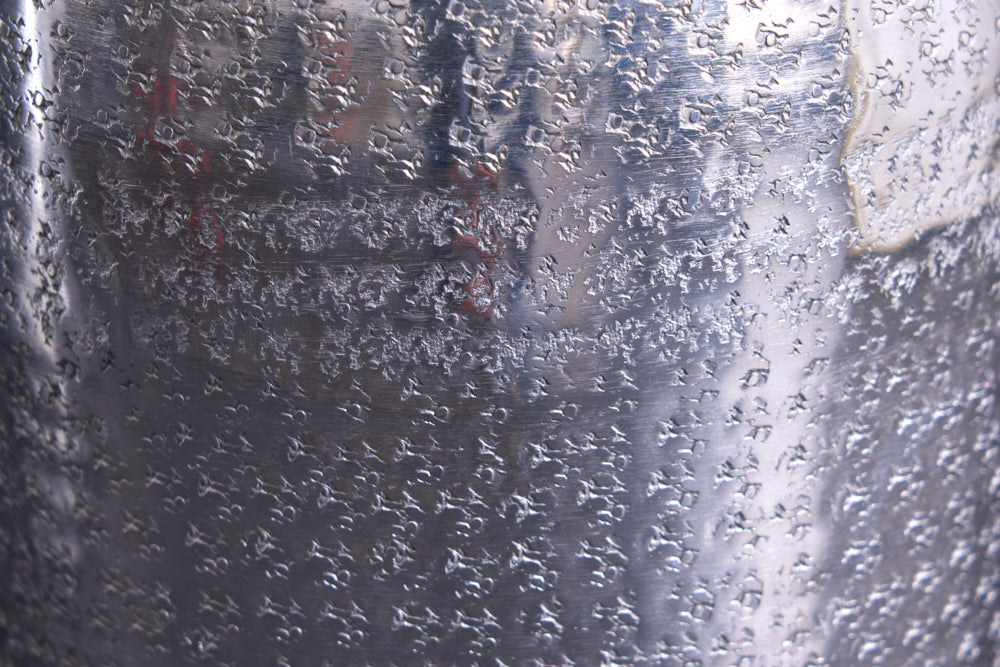 Vase élégant ORIENTAL 50cm argent au design marteau sauvage