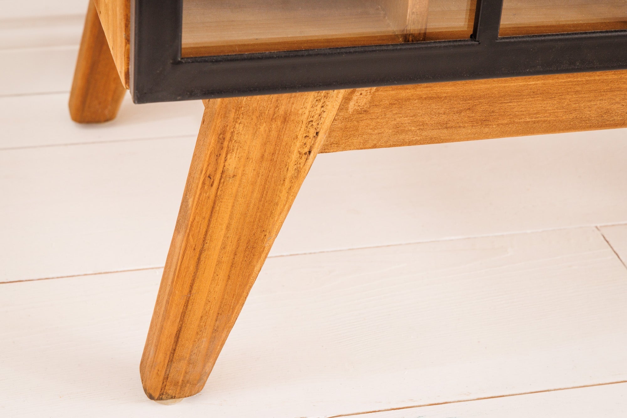 Vitrine solide SEVEN SEAS 150cm pin naturel portes industrielles meuble de bar en métal